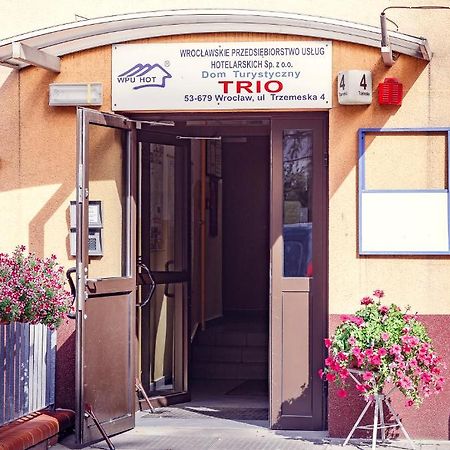 Trio Hostel Вроцлав Екстер'єр фото