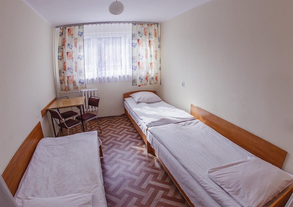 Trio Hostel Вроцлав Екстер'єр фото